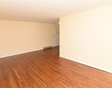 260 West Street - Photo Thumbnail 1