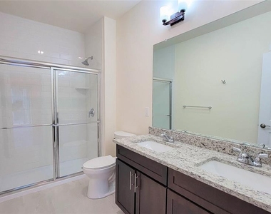 260 W Main Street - Photo Thumbnail 3