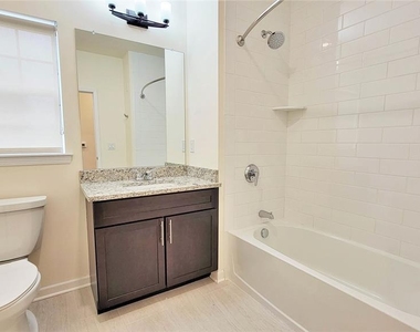 260 W Main Street - Photo Thumbnail 10