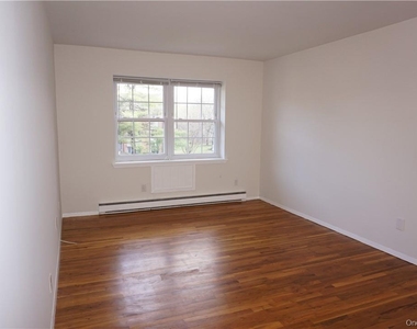 260 West Street - Photo Thumbnail 10