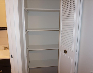 260 West Street - Photo Thumbnail 13