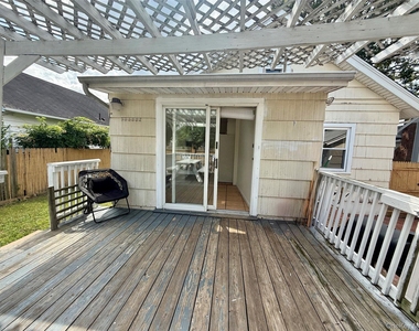 175 S Brookside Avenue - Photo Thumbnail 33