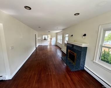 175 S Brookside Avenue - Photo Thumbnail 4