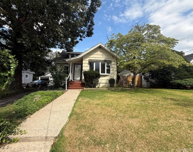 175 S Brookside Avenue - Photo Thumbnail 1