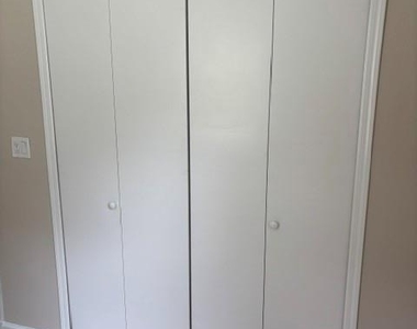 40 South Bayles Avenue - Photo Thumbnail 4