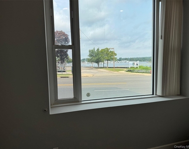11 Shore Road - Photo Thumbnail 2