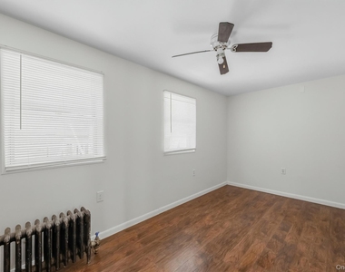 212 Center Street - Photo Thumbnail 26