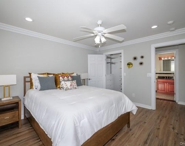 606 Vista View Drive - Photo Thumbnail 8