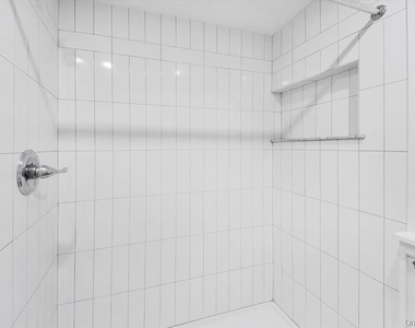 39 Helena Avenue - Photo Thumbnail 14