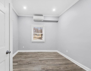 39 Helena Avenue - Photo Thumbnail 11