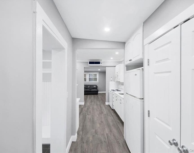 39 Helena Avenue - Photo Thumbnail 6