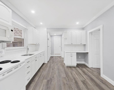 39 Helena Avenue - Photo Thumbnail 7