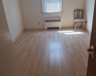 8714 Commonwealth Boulevard - Photo Thumbnail 4