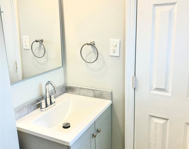 105 Artist Lake Drive - Photo Thumbnail 12