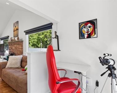 27 Atlantic Avenue - Photo Thumbnail 16