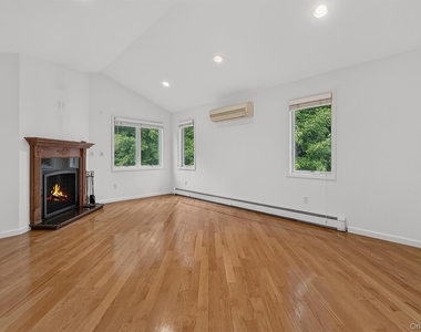 234 Betsy Ross Drive - Photo Thumbnail 19