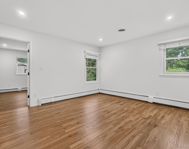 234 Betsy Ross Drive - Photo Thumbnail 33