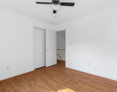 7 Van Keuren Avenue - Photo Thumbnail 20