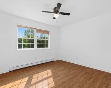 7 Van Keuren Avenue - Photo Thumbnail 16