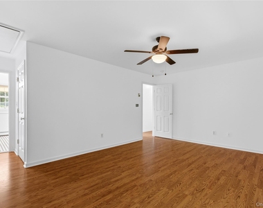 7 Van Keuren Avenue - Photo Thumbnail 23