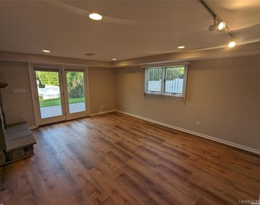 19 Comanche Lane - Photo Thumbnail 3