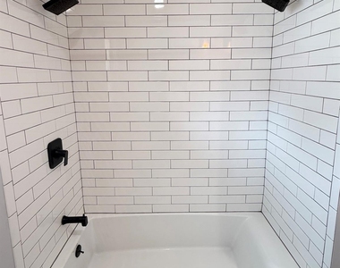 15 W Walnut Street - Photo Thumbnail 8