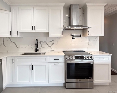 15 W Walnut Street - Photo Thumbnail 5