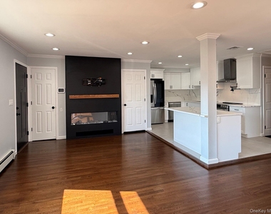 15 W Walnut Street - Photo Thumbnail 1