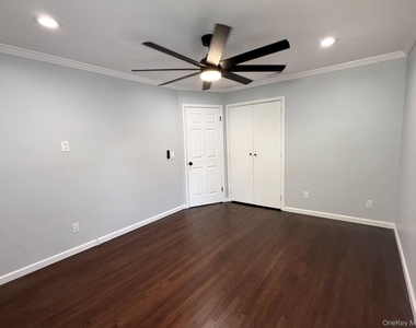 15 W Walnut Street - Photo Thumbnail 9