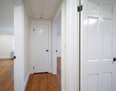 16 Brook St - Photo Thumbnail 33