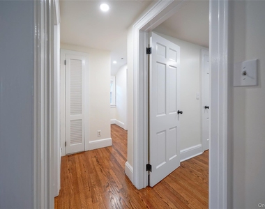 16 Brook St - Photo Thumbnail 32