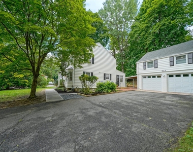 16 Brook St - Photo Thumbnail 5