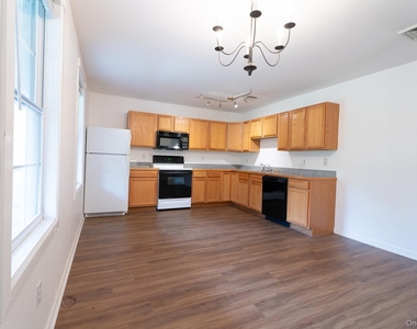 1-18 Willow Way - Photo Thumbnail 4