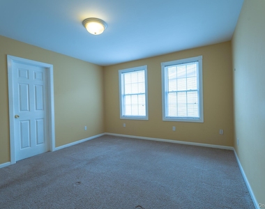 1-18 Willow Way - Photo Thumbnail 7