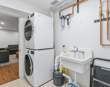 103 Hastings Avenue - Photo Thumbnail 22