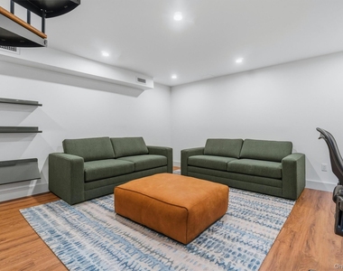 103 Hastings Avenue - Photo Thumbnail 21