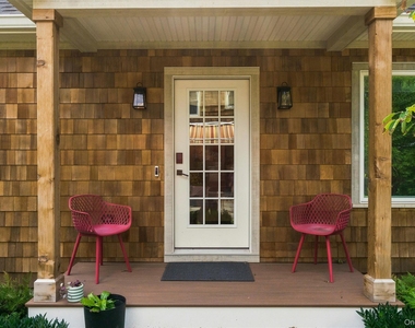 103 Hastings Avenue - Photo Thumbnail 1