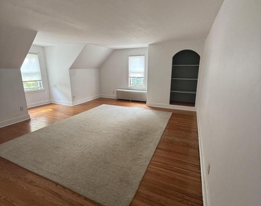 52 Euclid Avenue - Photo Thumbnail 5