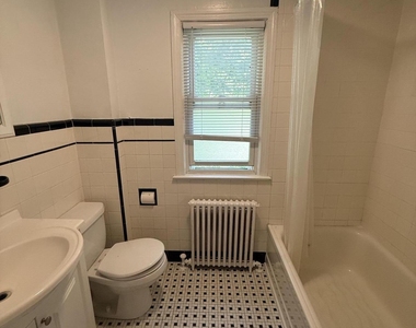 52 Euclid Avenue - Photo Thumbnail 6