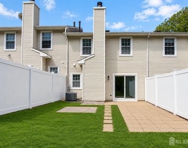 40 Staghorn Drive - Photo Thumbnail 20