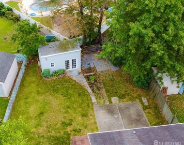 11 Baxter Road - Photo Thumbnail 31