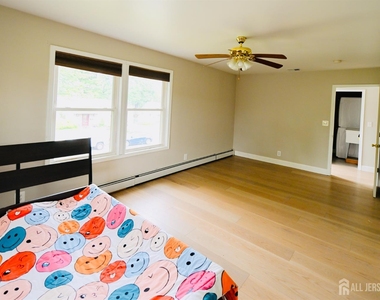 11 Baxter Road - Photo Thumbnail 23
