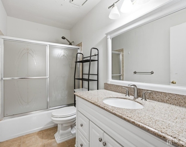 334 Lancaster Court - Photo Thumbnail 17