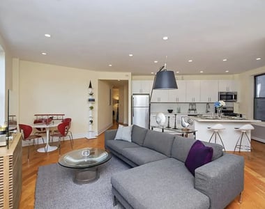 750 Riverside Drive - Photo Thumbnail 2