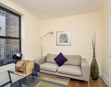 750 Riverside Drive - Photo Thumbnail 5