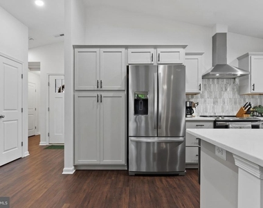 181 Haulover Drive - Photo Thumbnail 6