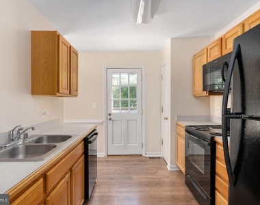 3 Crestview Drive - Photo Thumbnail 11