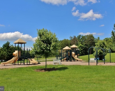 10714 Kirkland Drive - Photo Thumbnail 52
