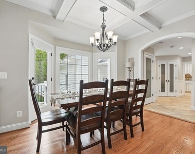 10714 Kirkland Drive - Photo Thumbnail 7