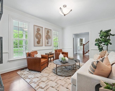10714 Kirkland Drive - Photo Thumbnail 12